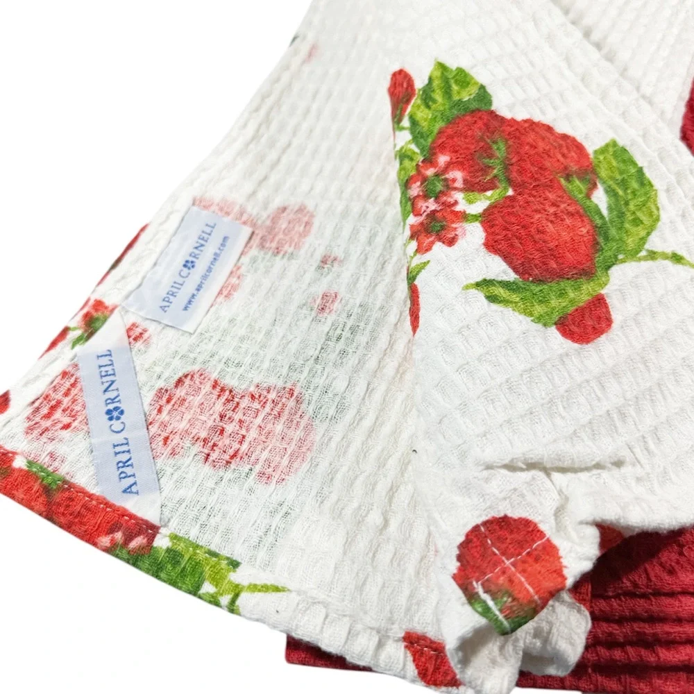 NEW April Cornell STRAWBERRY DESIGN Kitchen Towel Set/3